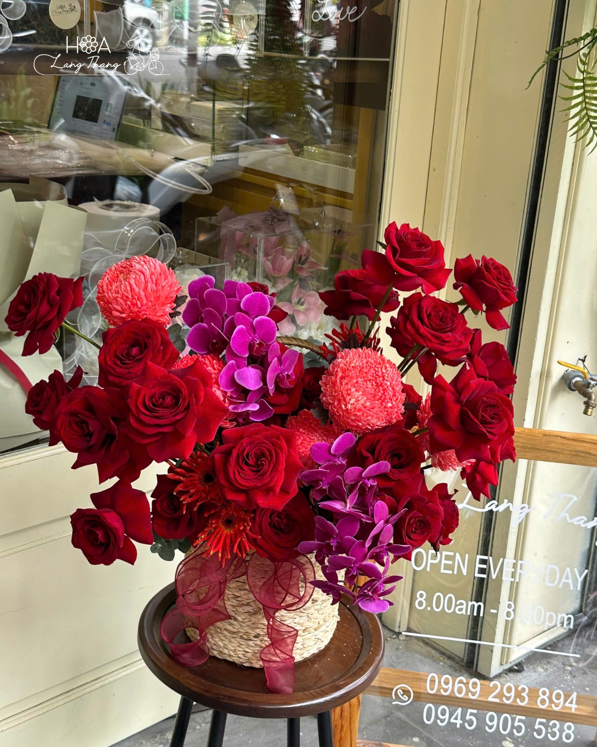 Opulence Basket - Đặt Hoa Tulip Giao Nhanh 2h Hà Nội — Hoa Nhập Khẩu Hà Lan Tại Hoa Lang Thang | Hoa Lang Thang