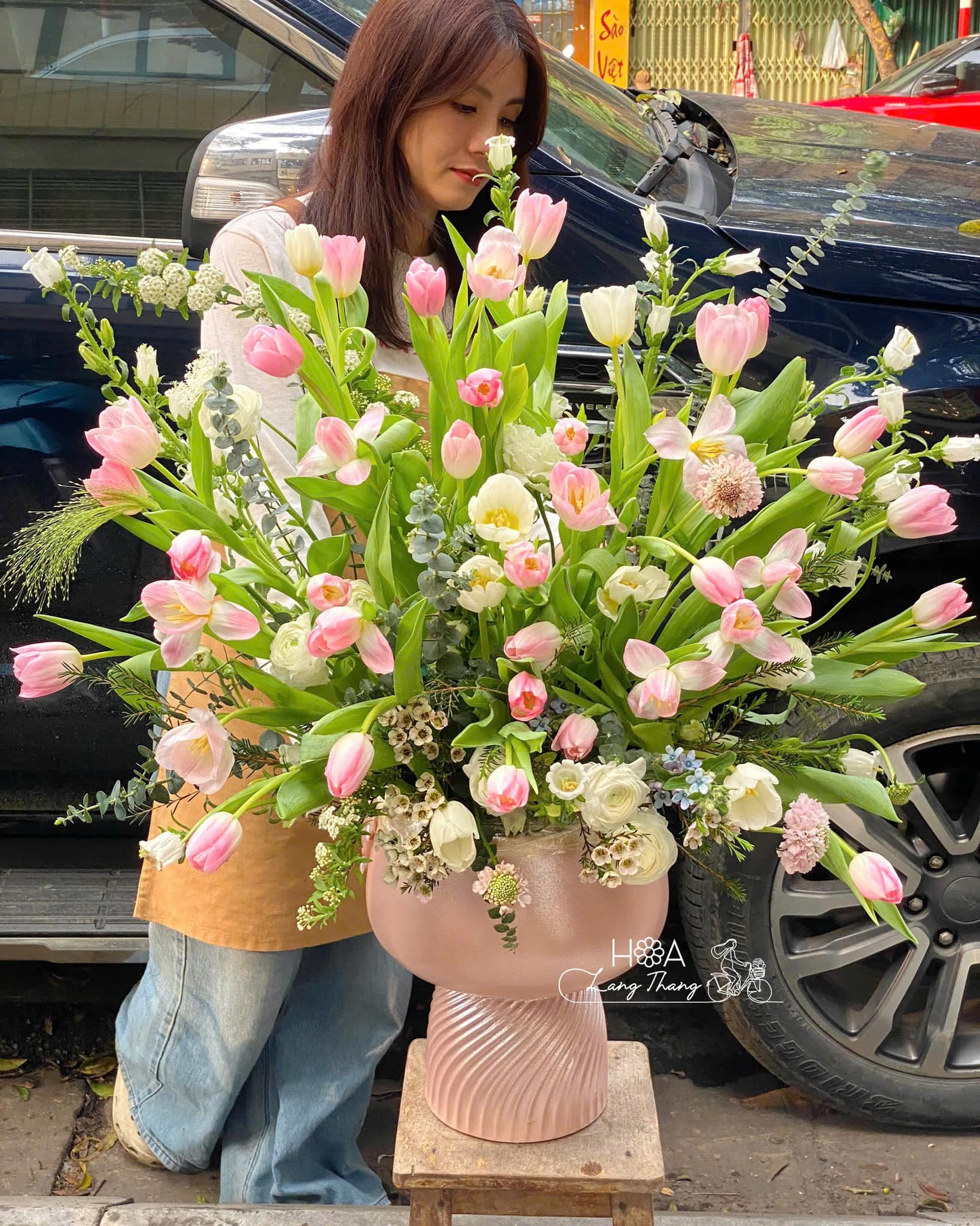 Sắc Xuân Tulip | Hoa Lang Thang